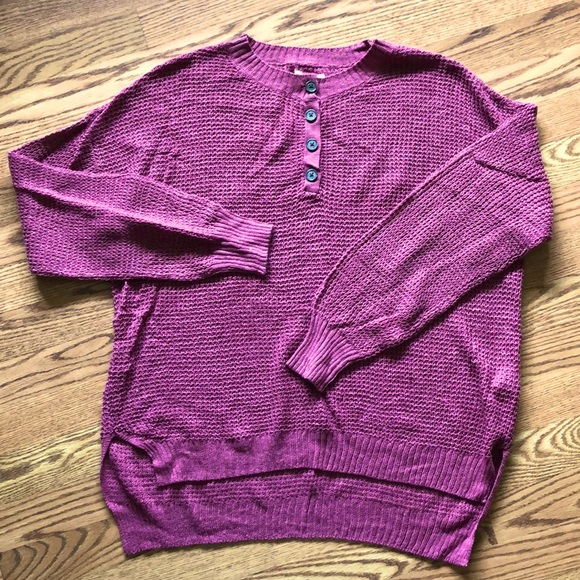 🔥NWT🔥 American Eagle Outfitters Women’s Oversized Henley Sweater - Picture 4 of 8